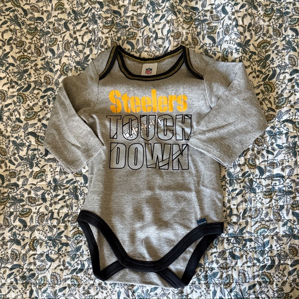 Gerber Steelers Touchdown Gray Bodysuit